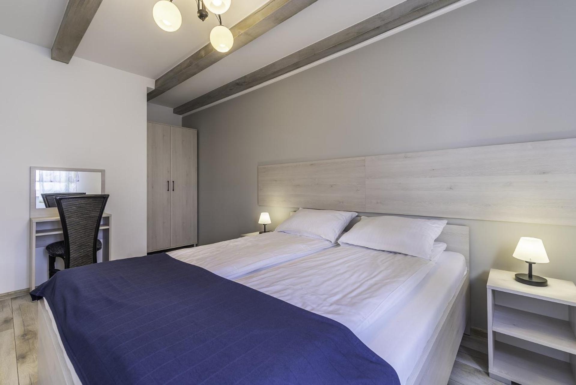 Frajda Domki - Apartamenty 6-Osobowe - Salon I Dwie Sypialnie Oraz Studia 4-Osobowe - Pokoj Z Aneksem Kuchennym Rewal Eksteriør bilde