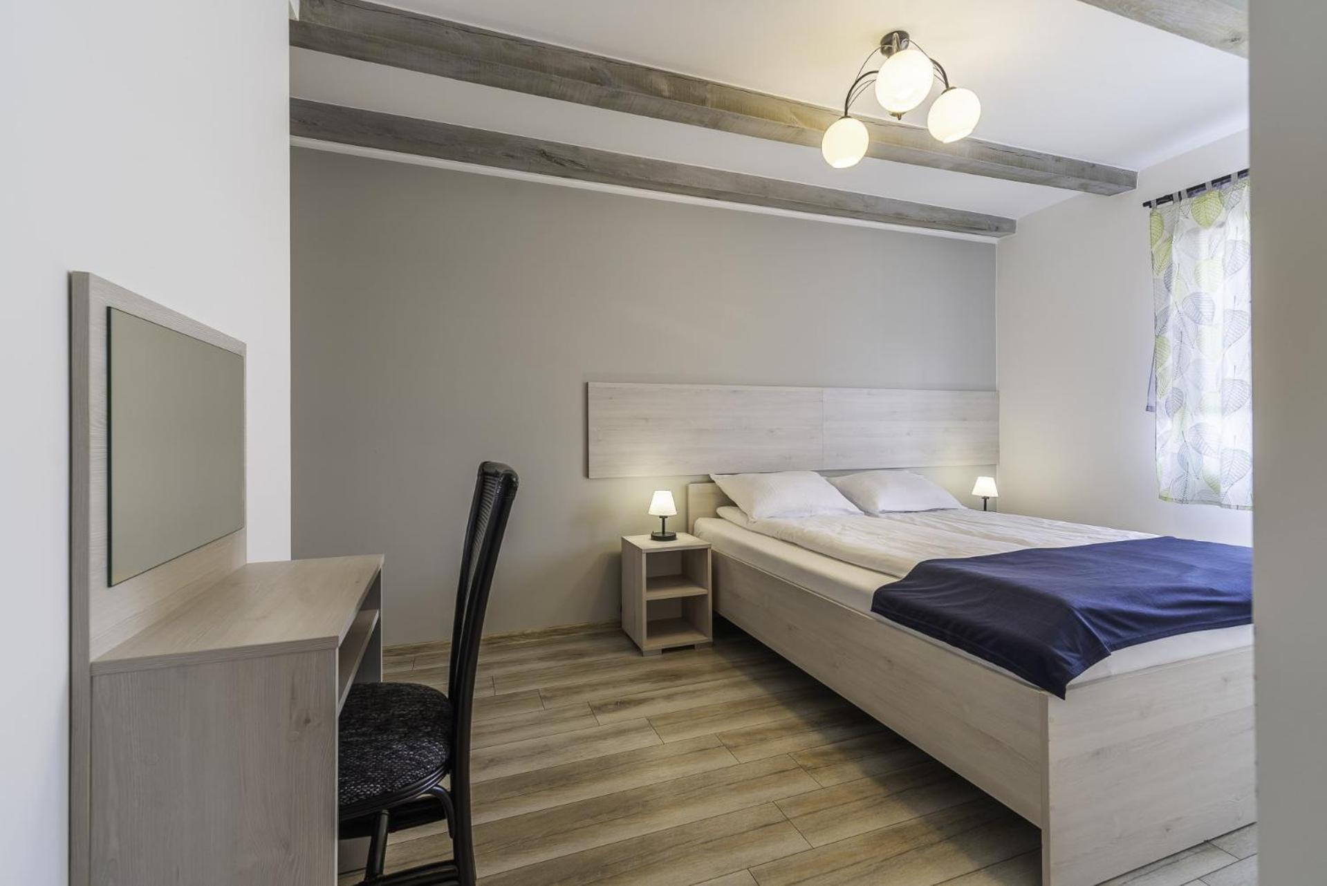 Frajda Domki - Apartamenty 6-Osobowe - Salon I Dwie Sypialnie Oraz Studia 4-Osobowe - Pokoj Z Aneksem Kuchennym Rewal Eksteriør bilde